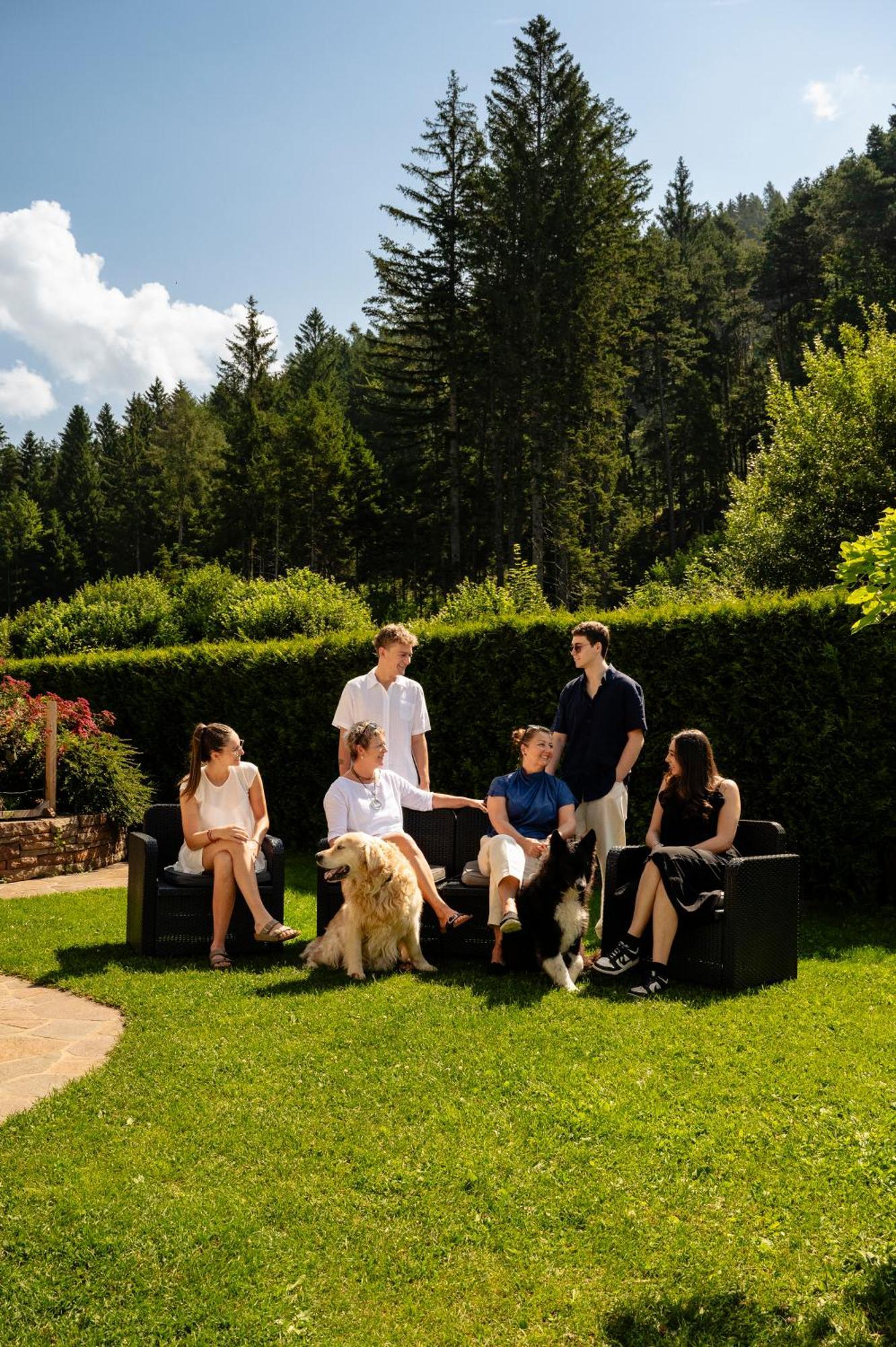 Hotel Scoiattolo Baselga di Pine Luaran gambar