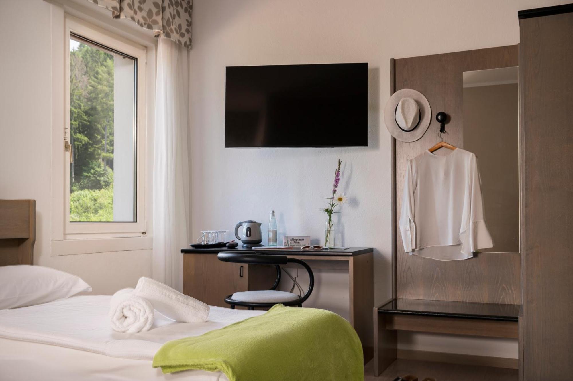Hotel Scoiattolo Baselga di Pine Luaran gambar