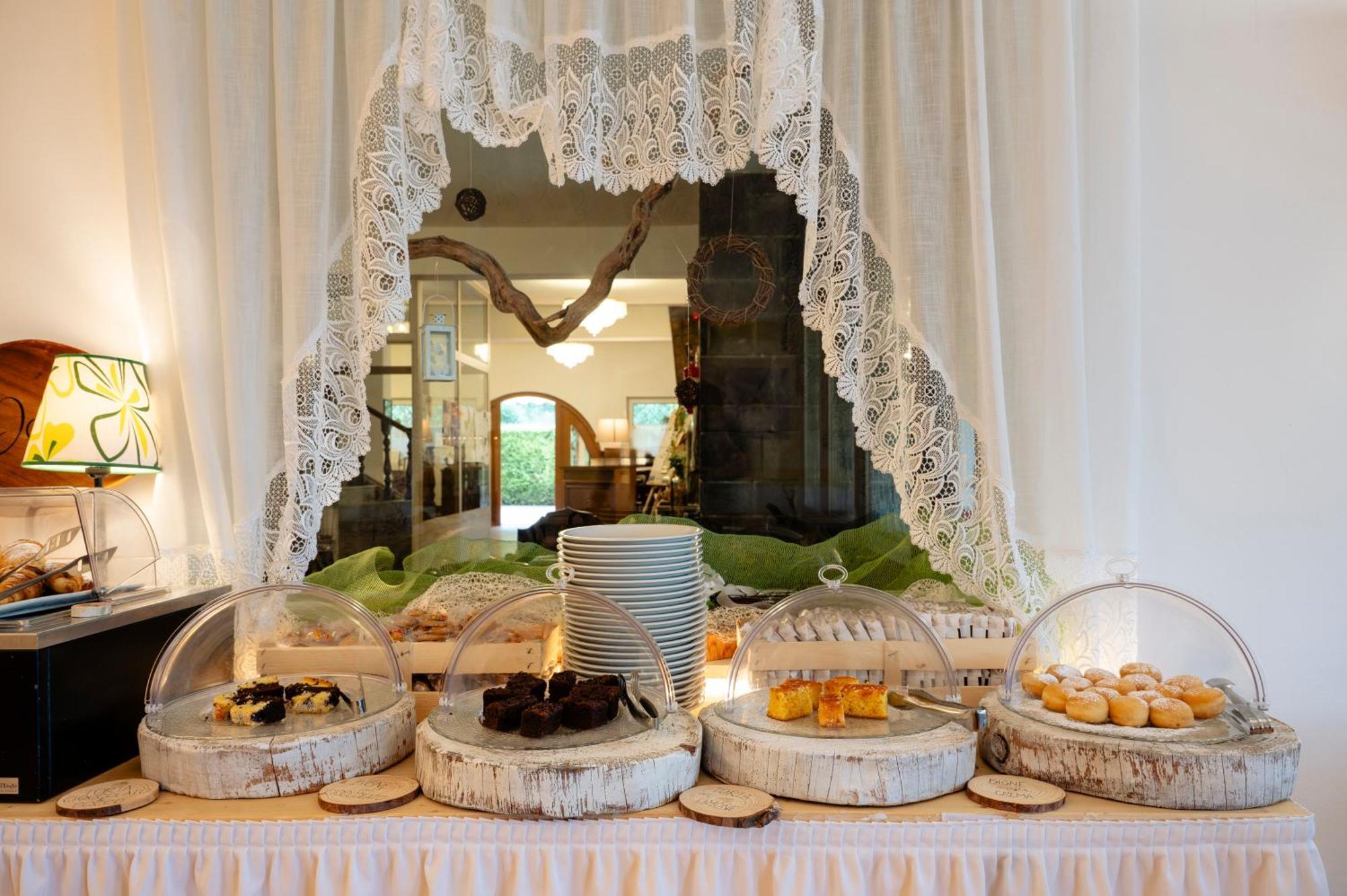 Hotel Scoiattolo Baselga di Pine Luaran gambar