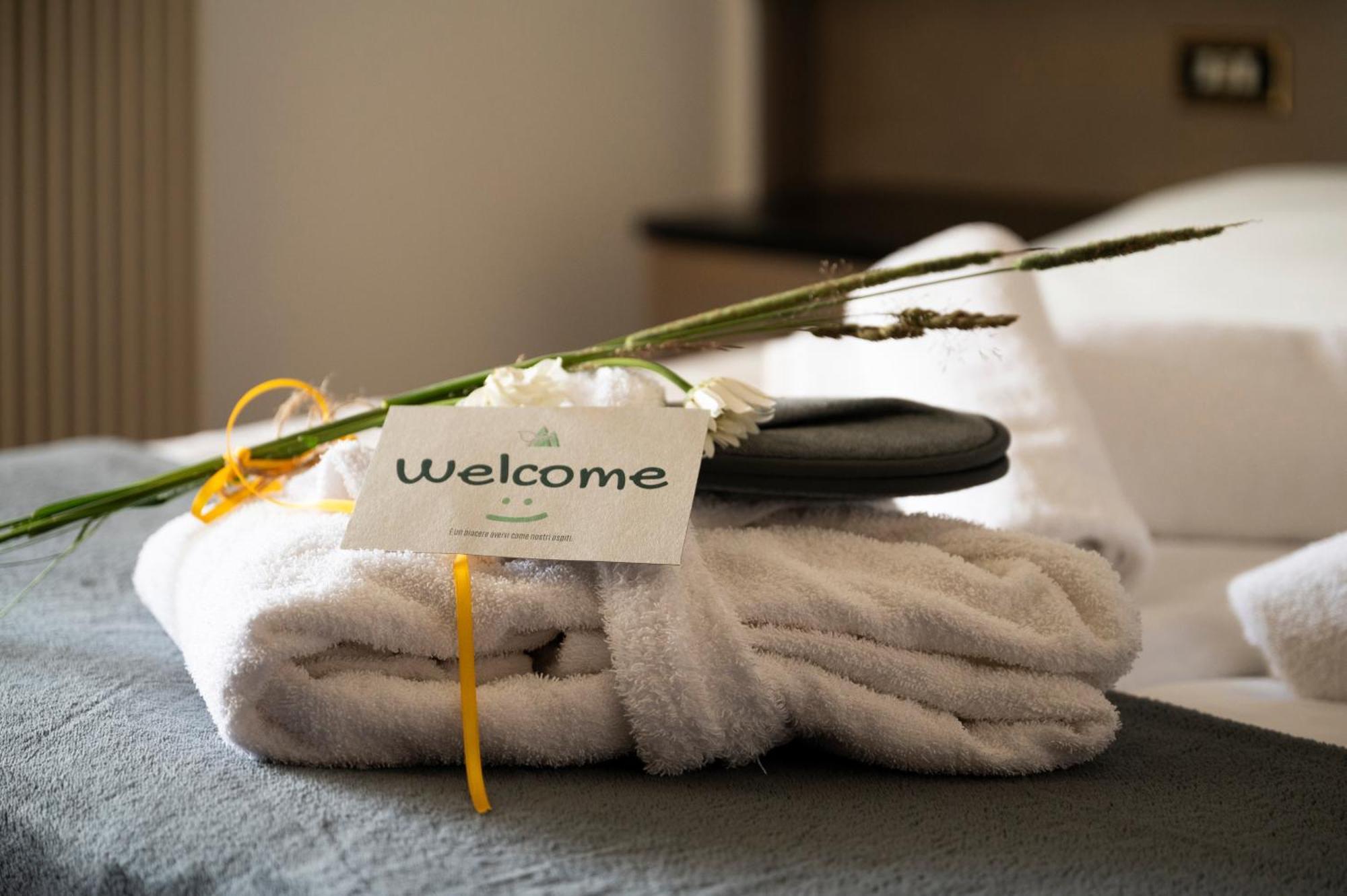 Hotel Scoiattolo Baselga di Pine Luaran gambar