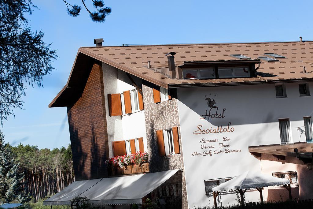 Hotel Scoiattolo Baselga di Pine Luaran gambar